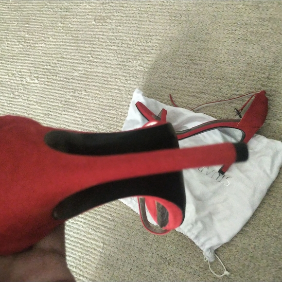 New Stuart Weitzman nudist sandals - Picture 2 of 3